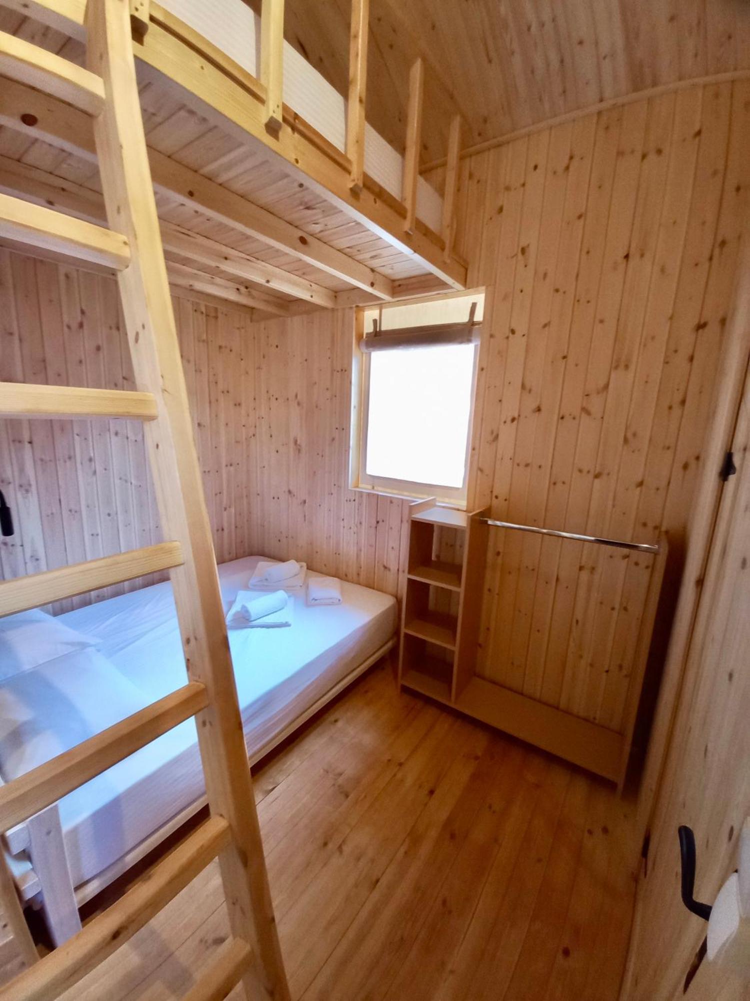 Nirikos Camping Spasmeni Vrisi Szoba fotó