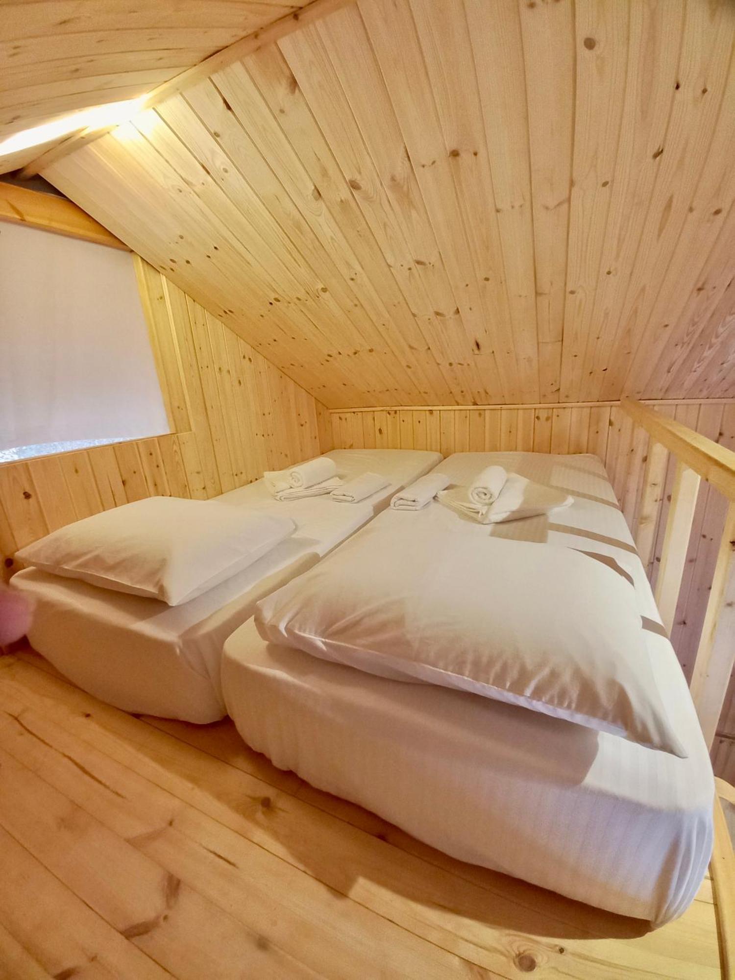 Nirikos Camping Spasmeni Vrisi Szoba fotó