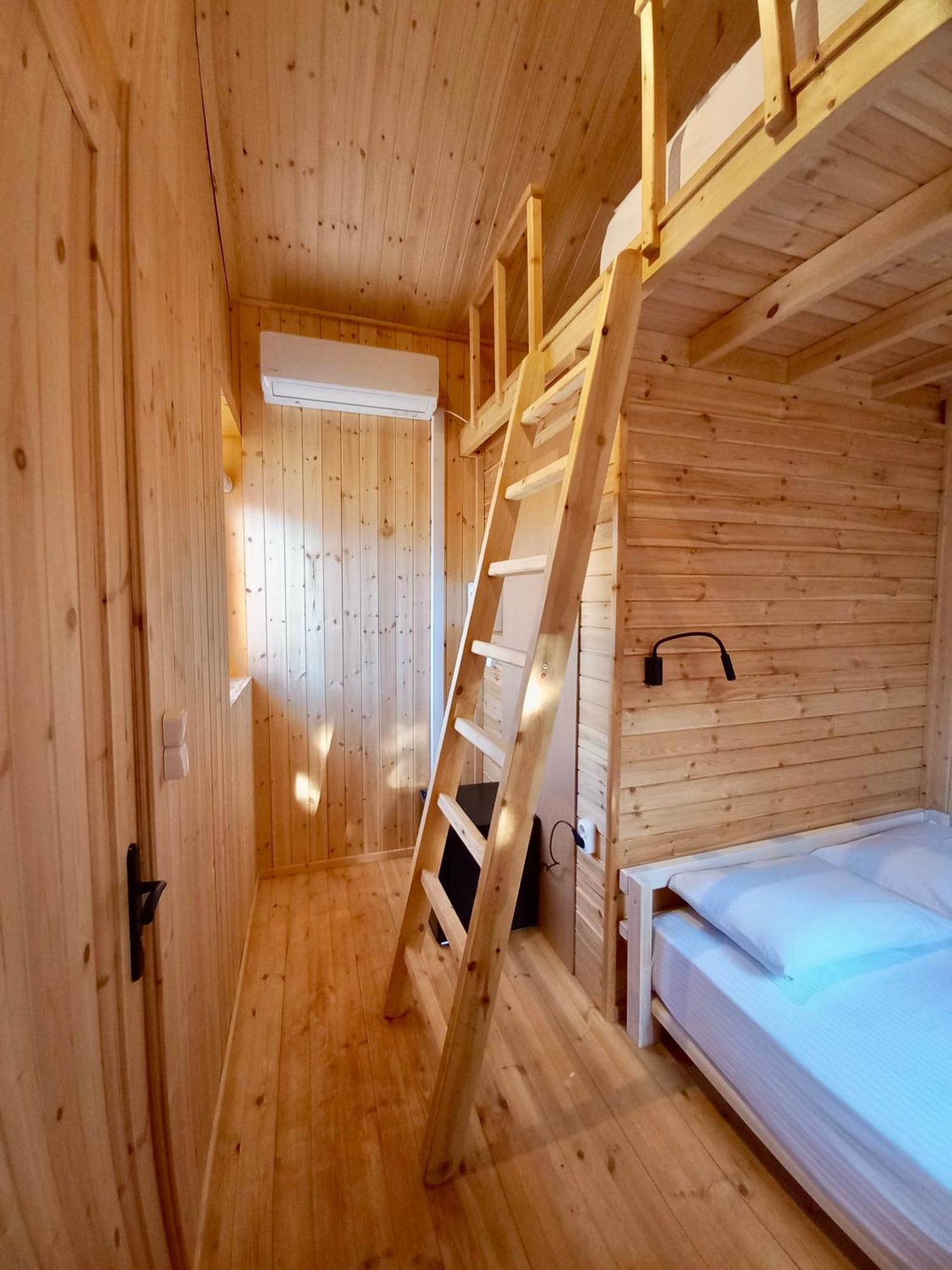 Nirikos Camping Spasmeni Vrisi Szoba fotó