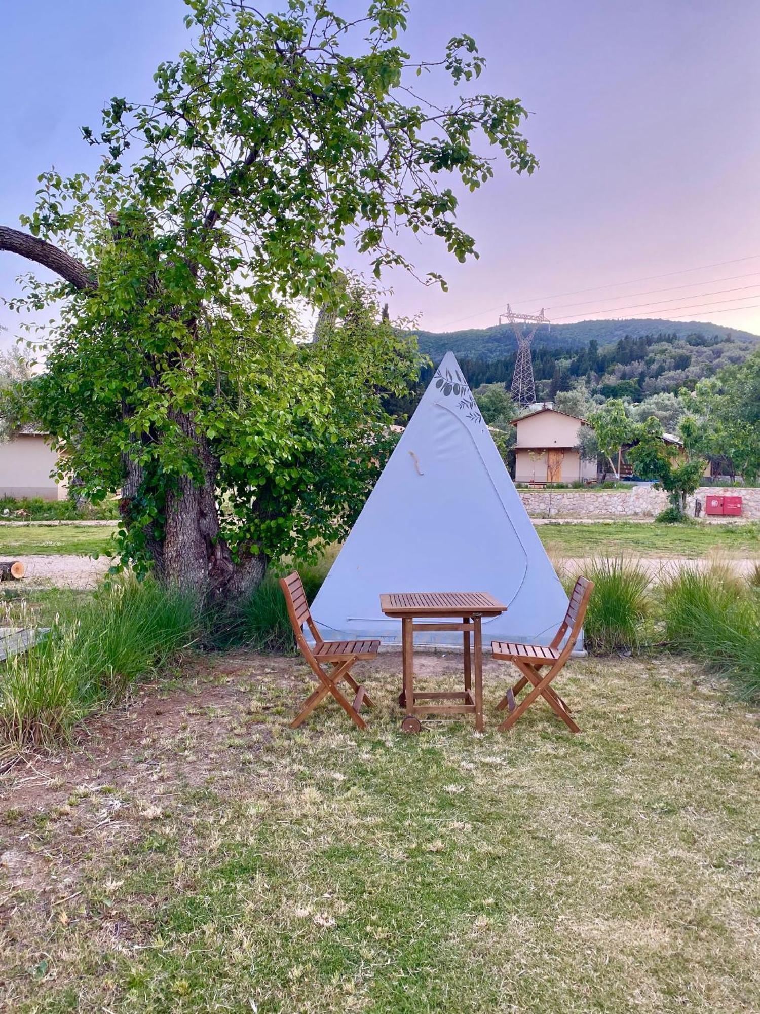 Nirikos Camping Spasmeni Vrisi Kültér fotó